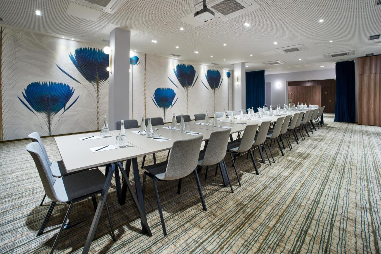 Radisson Hotel City Centre أوديسا المظهر الخارجي الصورة