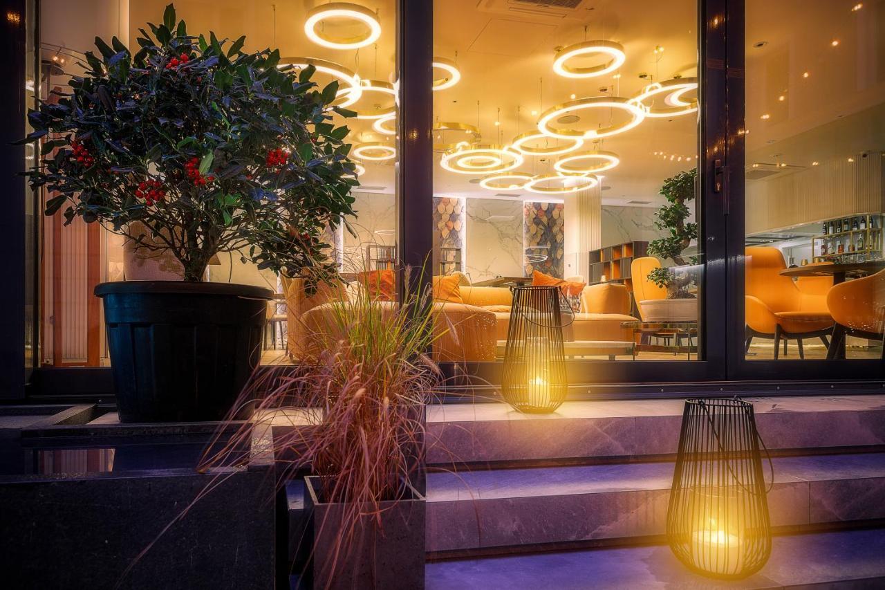 Radisson Hotel City Centre أوديسا المظهر الخارجي الصورة